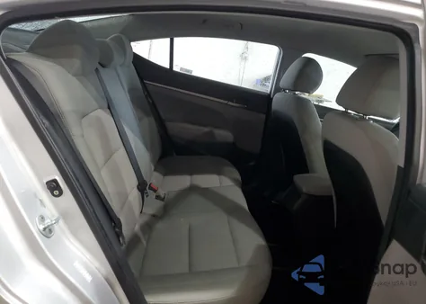 2017 Hyundai Elantra Se из США, поврежденный, VIN KMHD74LF2HU114683